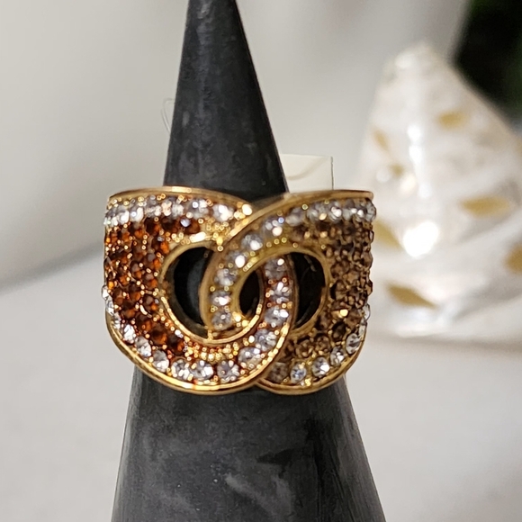 Gold Statement Ring Interlocking Design Crystal Stones - Picture 8 of 8